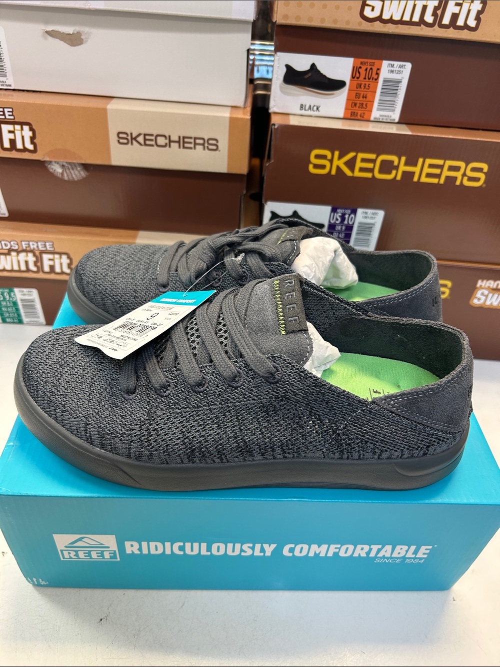Reef Women’s Size 9 Charcoal Knit Slip-On Sneakers with Lime Insole 0554